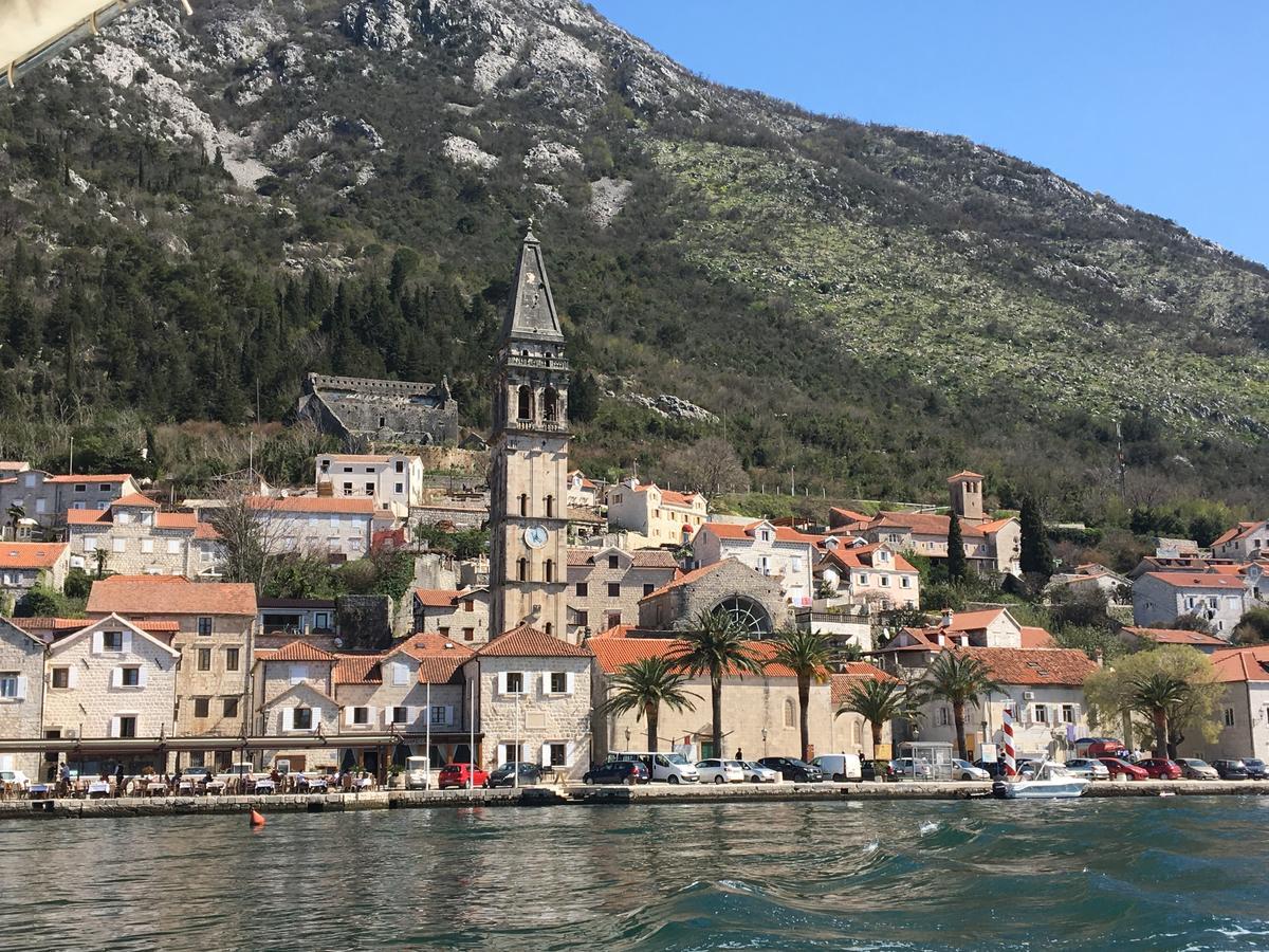 Apartment Fjord Waterfront Kotor Bagian luar foto