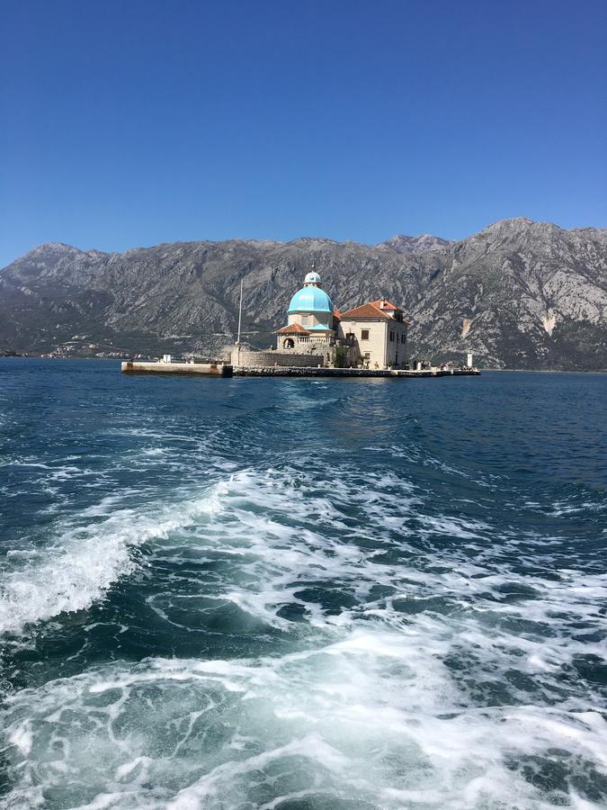 Apartment Fjord Waterfront Kotor Bagian luar foto